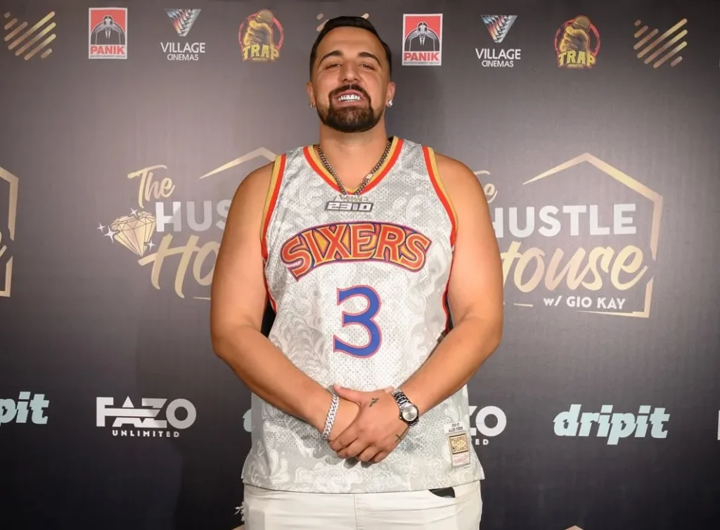 Gio Kay: «Στόχοι μου να γίνω πρωθυπουργός της Ελλάδας και ευρωβουλευτής» (βίντεο)