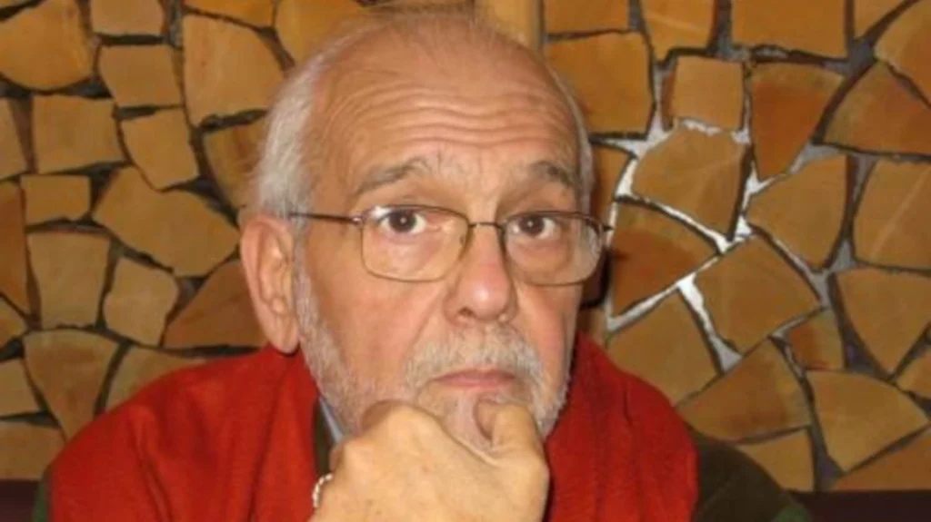 Έφυγε από τη ζωή σε ηλικία 80 ετών ο δημοσιογράφος Θάνος Οικονομόπουλος