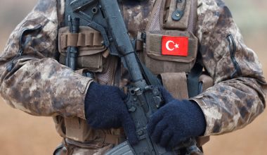 Τουρκία προς ΗΠΑ: «Θα επέμβουμε στρατιωτικά αν Κούρδοι συμμετάσχουν σε επιχειρήσεις κατά του Ιράν»!