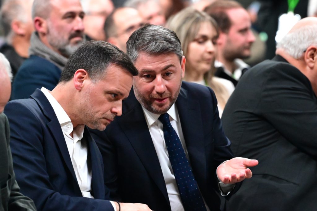 Συνέδριο ΠΑΣΟΚ: Οι αλλαγές στο καταστατικό και η σημερινή ψηφοφορία