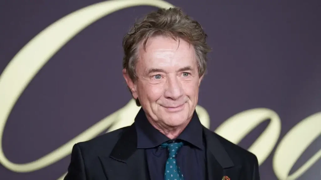 Ανησυχία προκάλεσε η πρώτη δημόσια εμφάνιση του Μ.Σορτ μετά την αυτοκτονία της κόρης του (φωτο)