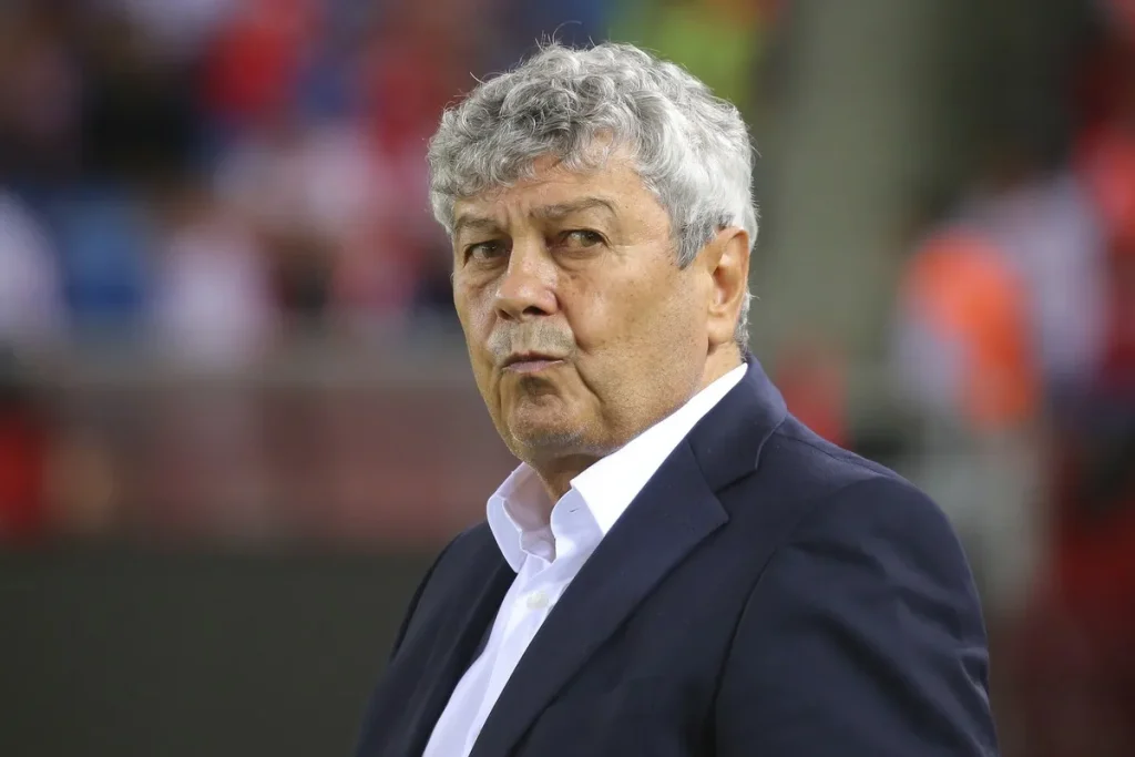 Αναστάτωση στη διάρκεια προπόνησης της εθνικής Ρουμανίας: Κατέρρευσε ξαφνικά ο Μ.Λουτσέσκου