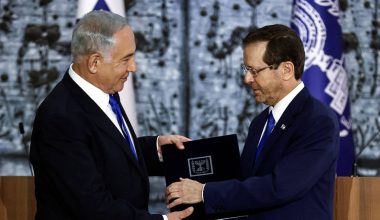 H προεδρία του Ισραήλ αρνήθηκε τον φάκελο με την απονομή χάριτος του Μ.Νετανιάχου: «Δεν επαρκούν τα στοιχεία»