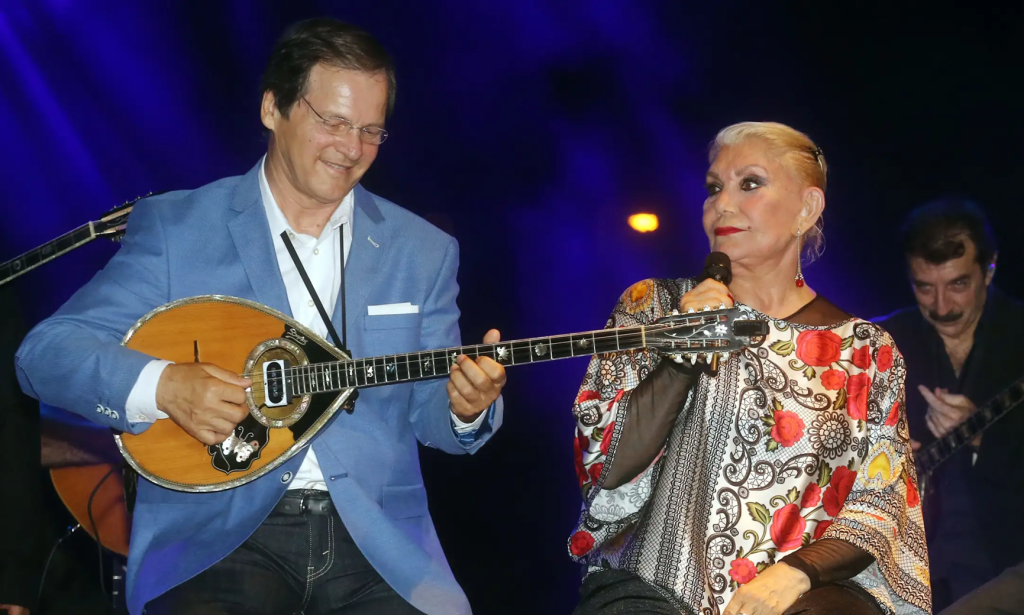 Χ.Νικολόπουλος για Μαρινέλλα: «Μακάρι να αντιγράψουν τον τρόπο ζωής, της αξιοπρέπειας και της φωνής της»