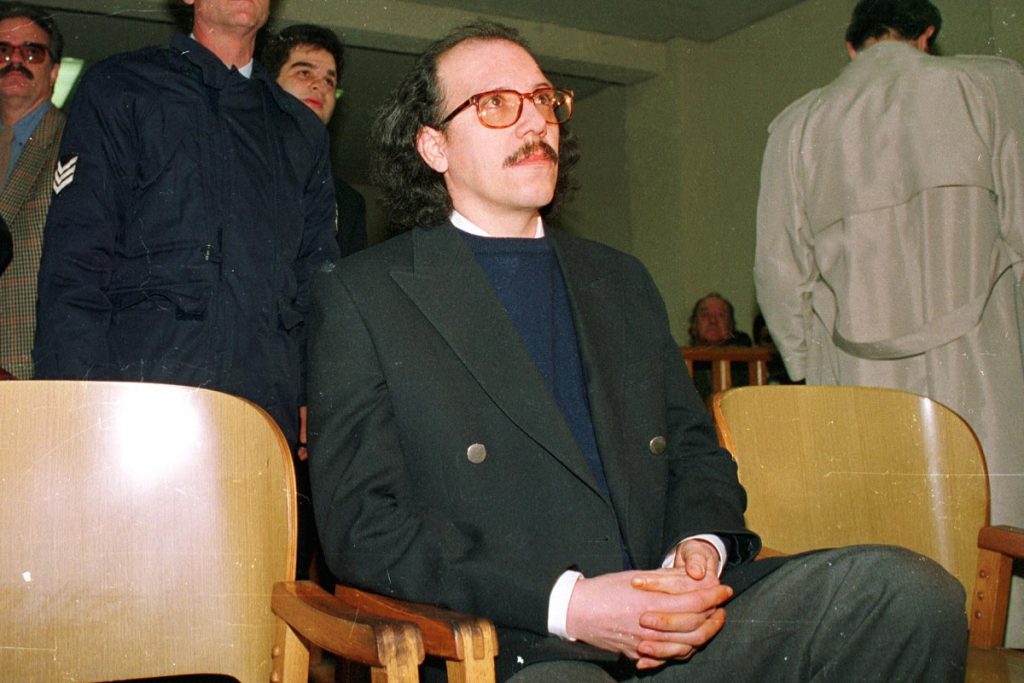 Αυτός είναι ο πρώτος «κατά παραγγελία» δολοφόνος στην Ελλάδα – Η υπόθεση που δίχασε το δικαστήριο