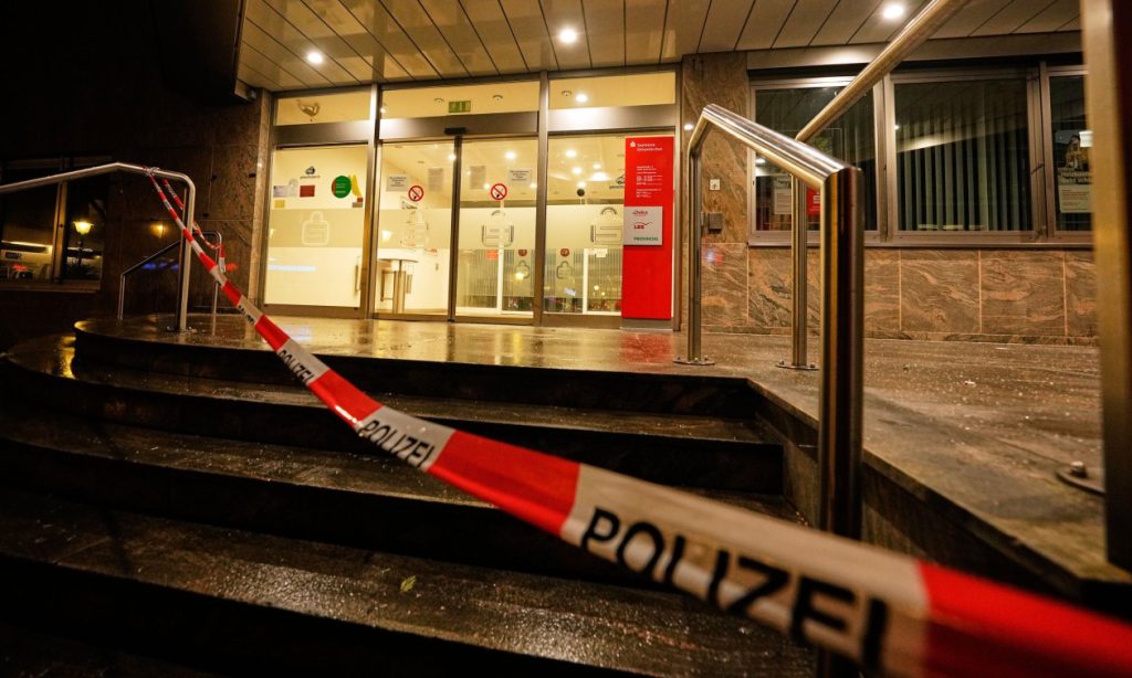 Αμβούργο: 14χρονος νοσηλεύεται μετά από πολλαπλά χτυπήματα με μαχαίρι