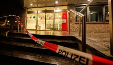 Αμβούργο: 14χρονος νοσηλεύεται μετά από πολλαπλά χτυπήματα με μαχαίρι