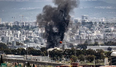 Βίντεο: Τα διυλιστήρια και η βιομηχανική ζώνη της Χάιφα στις φλόγες μετά από ιρανική επίθεση
