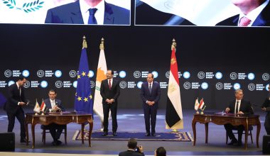 Υπογράφηκε η συμφωνία Κύπρου-Αιγύπτου για την κυπριακή ΑΟΖ