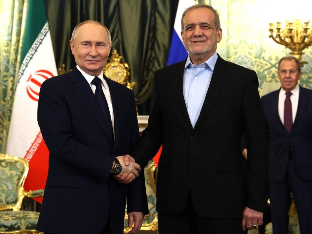 Ο Μ.Πεζεσκιάν ευχαρίστησε τον Β.Πούτιν για την υποστήριξή του στον πόλεμο με το Ισραήλ και τις ΗΠΑ