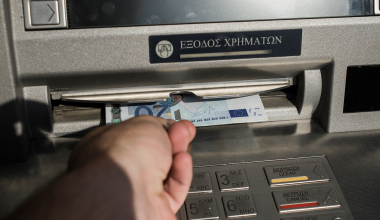 Θεσσαλονίκη: Συνελήφθη 42χρονος που απασχολούσε ανυποψίαστους πολίτες ενώ τραβούσαν χρήματα από ΑΤΜ