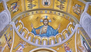 Τι σημαίνουν οι 40 ημέρες μετά τον θάνατο – Η πίστη, η παράδοση και όσα λέει η Ορθοδοξία