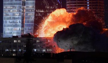 Μαχητικά αεροσκάφη του Ισραήλ βομβάρδισαν το εργοστάσιο πετροχημικών ουσιών στο Ταμπρίζ – Δείτε βίντεο