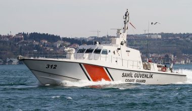 Φαρμακονήσι: Τουρκική ακταιωρός έδιωξε Έλληνες ψαράδες από… ελληνικά νερά! (βίντεο)