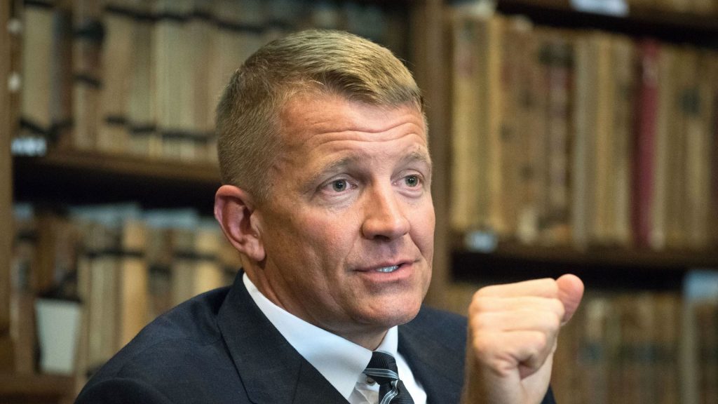 Aκόμα και ο «Blackwater» Έρικ Πρινς προειδοποιεί κατά της χερσαίας εισβολής: «Θα σκοτωθείτε μαζικά»