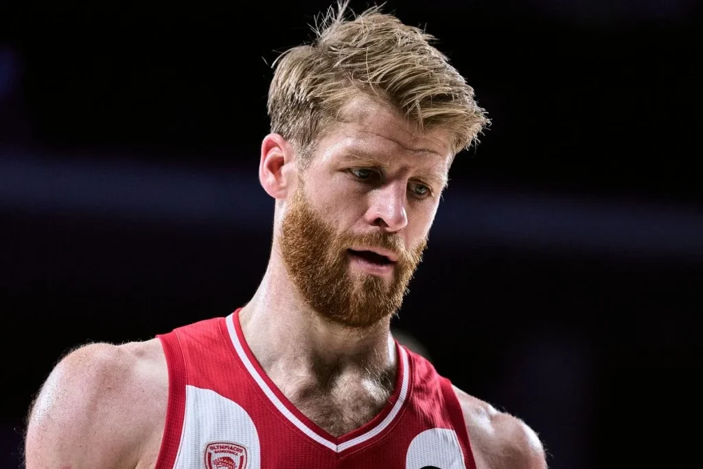 Ανοιχτός «πόλεμος» Παναθηναϊκού για την στρατιωτική θητεία των ελληνοποιημένων παιχτών του Ολυμπιακού (φωτο)