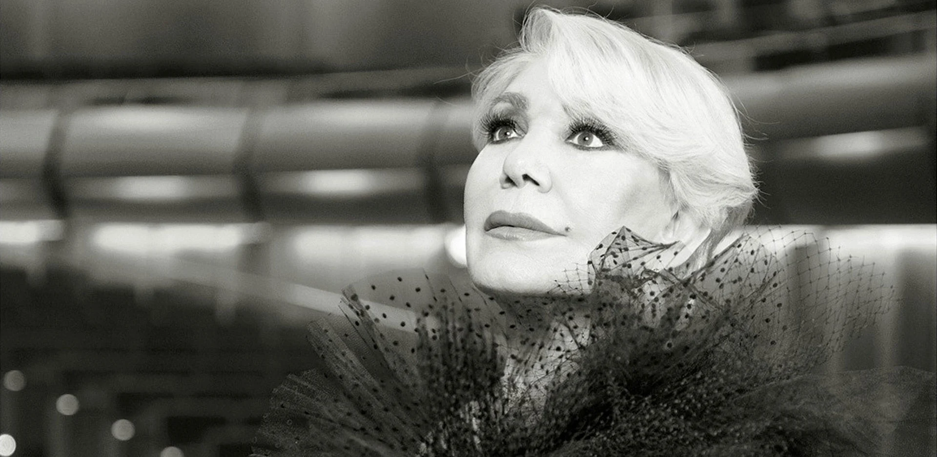 Μαρινέλλα: Σύσσωμη η ελληνική showiz για το ύστατο «χαίρε» στη μεγάλη «κυρία» του ελληνικού τραγουδιού (φώτο)