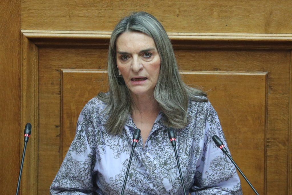 Πέτη Πέρκα: Στο «τιμόνι« της Νέας Αριστεράς ύστερα από την παραίτηση του Α.Χαρίτση