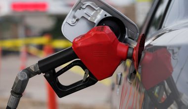 Πρόεδρος πρατηριούχων Ν.Παπαγεωργίου: «Τα καύσιμα θα φτάσουν τα 2,20 ευρώ»