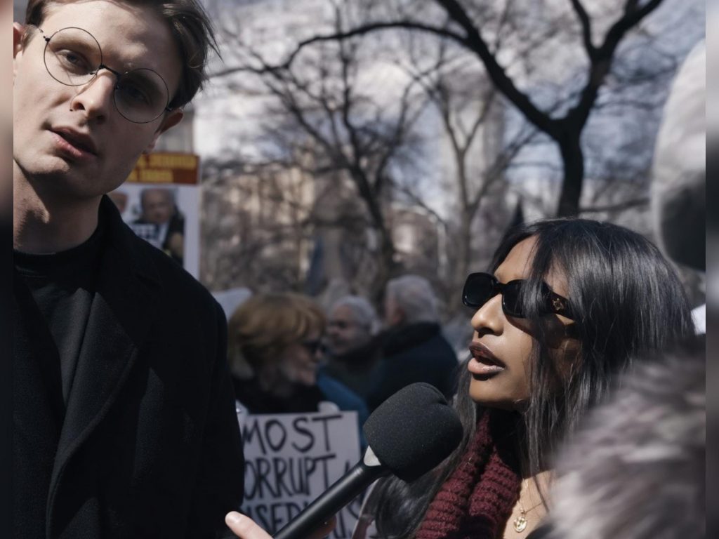 Η βλακεία της woke ατζέντα δεν έχει όρια: «Γιατί λέτε τα Στενά (Strait) και όχι οι γκέι του Ορμούζ;»