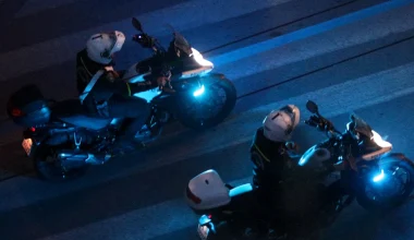 Πετρούπολη: Πασίγνωστος τράπερ επιτέθηκε σε νεαρούς (βίντεο)