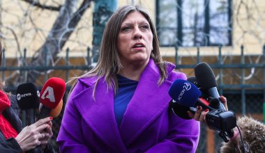 Ζ.Κωνσταντοπούλου για δίκη Τεμπών: «Αυτοί που σκότωσαν τα παιδιά θα έπρεπε να είναι εδώ με σκυμμένο κεφάλι»