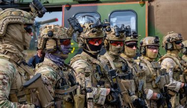 Οι Ρώσοι κατέστρεψαν για πρώτη φορά κτήριο με Βέλγους μισθοφόρους στην Κονσταντινόβκα – Δείτε βίντεο