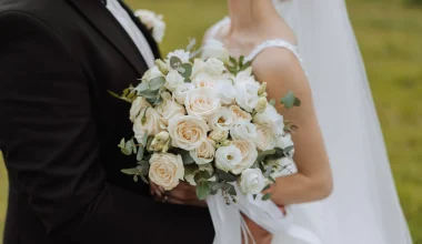 Γάμος στο Μενίδι: Τα έκαναν «γης μαδιάμ» – Μπούκαραν και ξυλοκόπησαν καλεσμένο – «Βούτηξαν» 5.000 ευρώ