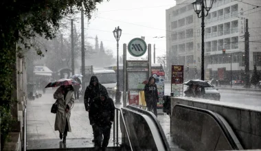 Αττική: Διακοπές ρεύματος σε πολλές περιοχές – Συνεχίζει μα «σαρώνει» ο «Erminio»