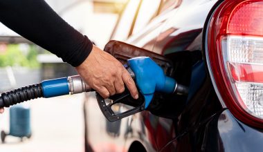 «Έπεσαν» τα πρώτα πρόστιμα σε πρατήρια για το πλαφόν στα καύσιμα σε Αττική και Ρόδο