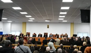 Διακόπτεται η δίκη για τα Τέμπη: Δηλώνει αποχή η πρόεδρος του δικαστηρίου!