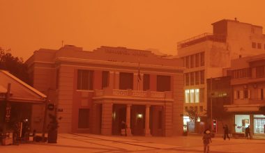 «Χαμός» στο TikTok με την αφρικανική σκόνη που «σκέπασε» την Κρήτη: Οι καμήλες και ο… πλανήτης Άρης (βίντεο)