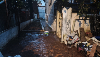 Νέα μαρτυρία για τον Πολωνό που έχασε τη ζωή του στη Νέα Μάκρη: «Τον βρήκαμε νεκρό κάτω από τις ρόδες ενός ΙΧ»