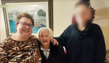 Ραγδαίες εξελίξεις με το θάνατο μητέρας και κόρης στου Ζωγράφου: Βρέθηκε τροφή στο στομάχι της 90χρονης!