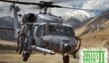 Ιρανοί αστυνομικοί πυροβολούν κατά  αμερικανικών ελικοπτέρων που συμμετέχουν σε επιχείρηση CSAR