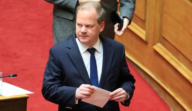 Στην Βουλή έφτασαν οι δικογραφίες του ΟΠΕΚΕΠΕ: Κακούργημα θεωρείται η υπόθεση του Κ.Α.Καραμανλή