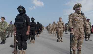 Ιράν: Κάλεσμα για στρατολόγηση παιδιών από 12 ετών – Διεθνής Αμνηστία: Αυτό συνιστά «έγκλημα πολέμου»