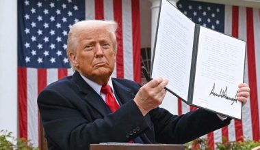 Ν.Τραμπ: Επέβαλε δασμούς 100% στα εισαγόμενα φάρμακα