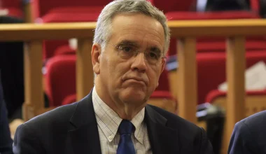 Ομάδα ατόμων επιτέθηκε στο σπίτι  Ισίδωρου Ντογιάκου – Προκάλεσαν φθορές και έγραψαν συνθήματα