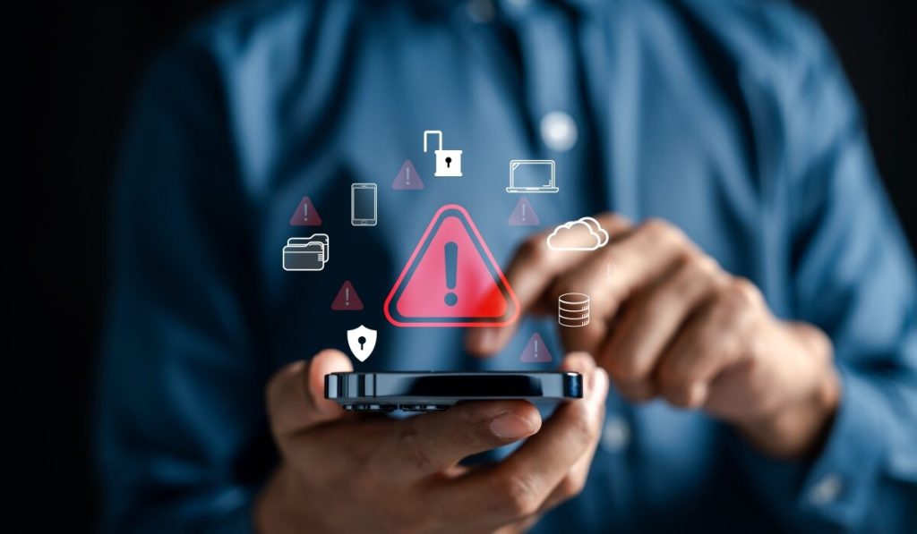 Γονείς προσοχή! Νέα ηλεκτρονική απάτη – Προσποιούνται τα παιδιά με μηνύματα τύπου «Μαμά χάλασε το κινητό μου… »