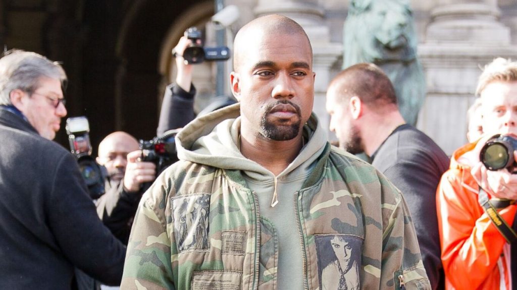 Τα «πήρε στο κρανίο» με συνεργάτες του ο Κάνιε Γουέστ: «Είναι σαχλό αυτό που κάνετε» (βίντεο)