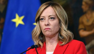 Μελόνι για αποστασιοποίηση των ΗΠΑ από το ΝΑΤΟ: «Η Ευρώπη δεν θα κερδίσει κάτι από αυτό»