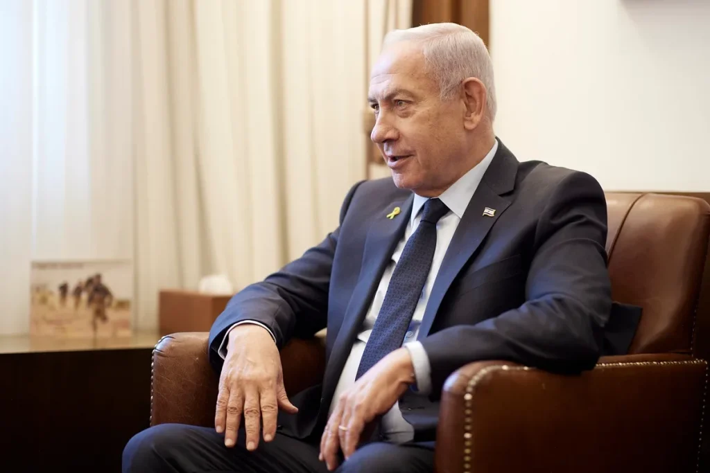 Ισραήλ: «Σε συνεργασία με τους Αμερικανούς συμμάχους μας συνεχίζουμε τα πλήγματα κατά του ιρανικού καθεστώτος»