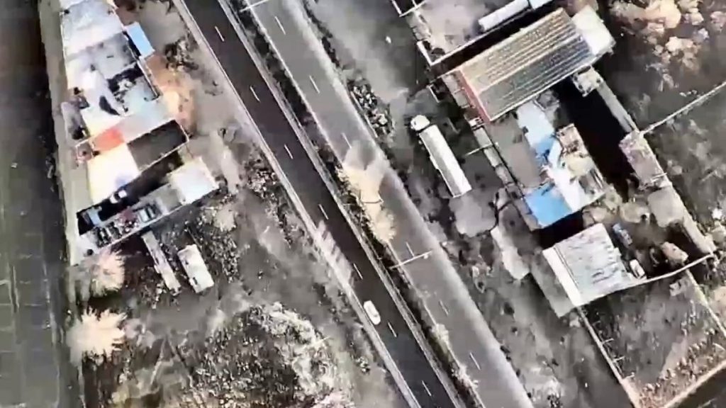 Βίντεο: Η στιγμή που το Ισραήλ ανατινάζει φορτηγό εκτοξευτή βαλλιστικών πυραύλων στο Ιράν