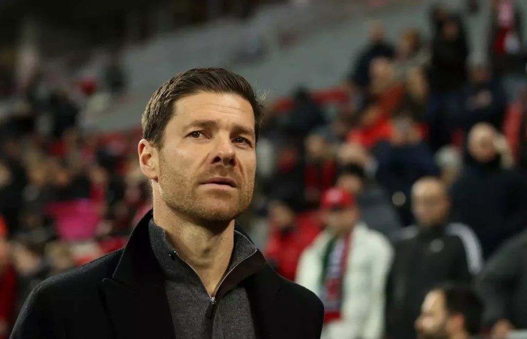 Οι οπαδοί της Λίβερπουλ φεύγουν από το γήπεδο μετά το τέταρτο γκολ από τη Σίτι – Φώναζαν το όνομα του Τ.Αλόνσο