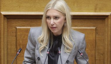 Σκάνδαλο ΟΠΕΚΕΠΕ: Οι διάλογοι της Φ.Αραμπατζή με τον πρόεδρο Δ.Μελά – «Να μην του συμπεριφερθούμε άσχημα»