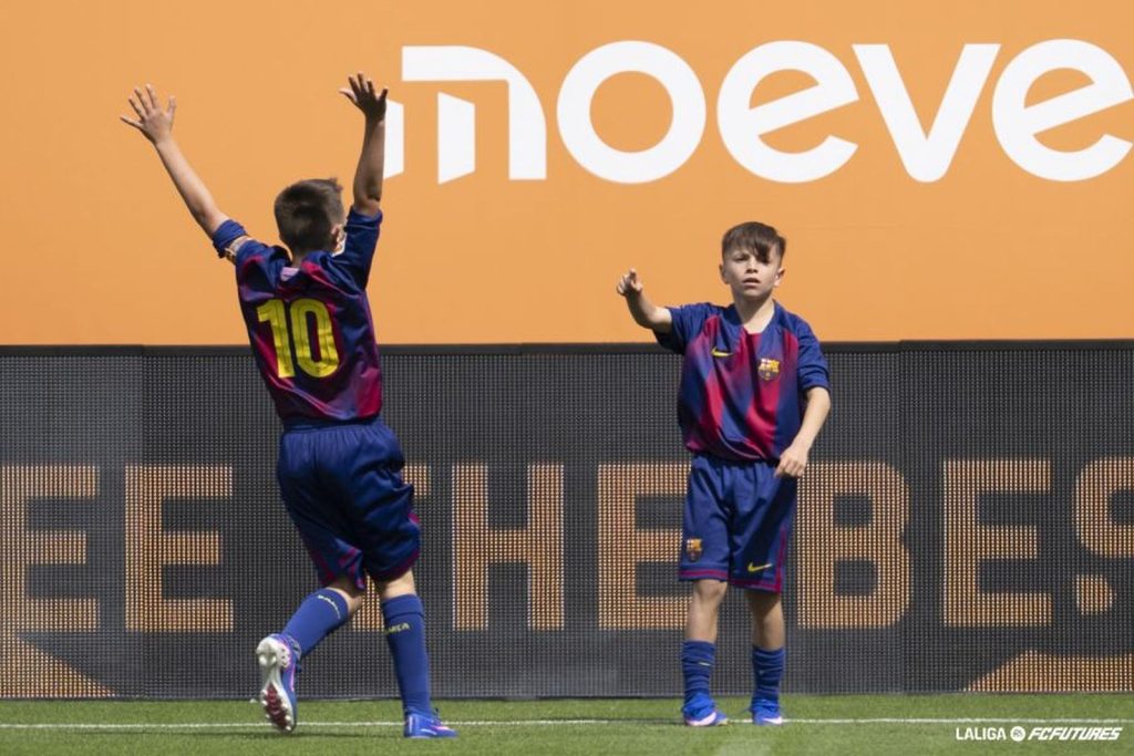 Hugo Galdeano: Ο μικρός μάγος της Μπαρτσελόνα που «βγάζει μάτια» στην ακαδημία της Μασία (βίντεο)