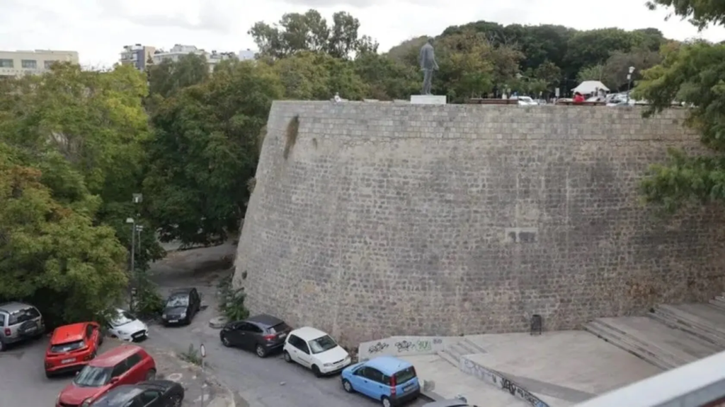 Κρήτη: Νεκρός ο 94χρονος που έπεσε από ύψος άνω των 8 μέτρων στο Ηράκλειο