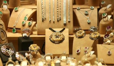 Ρομά παρίσταναν τους υπαλλήλους της ΔΕΗ και κατάφεραν να κλέψουν κοσμήματα αξίας 12.000 ευρώ