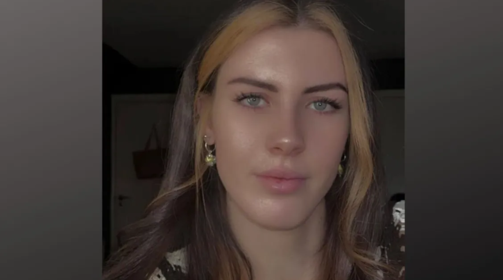 Αδιανόητο χουνέρι για Βρετανό: Η πρώην του έστειλε γυμνές φωτογραφίες στη μητέρα του – Σε σοκ η 49χρονη